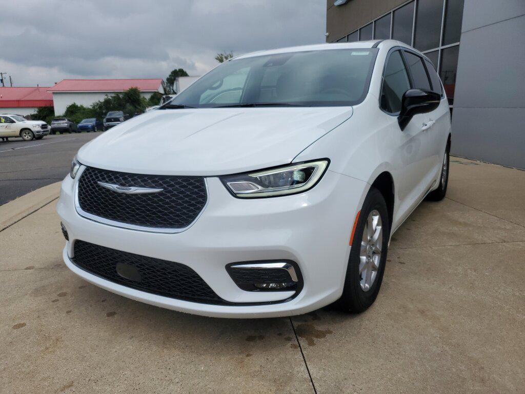 new 2026 Chrysler Pacifica car, priced at $41,995