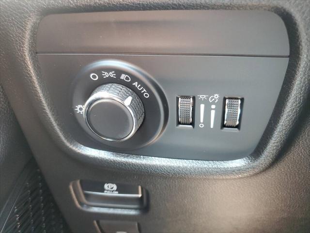 used 2024 Jeep Grand Cherokee car, priced at $38,992