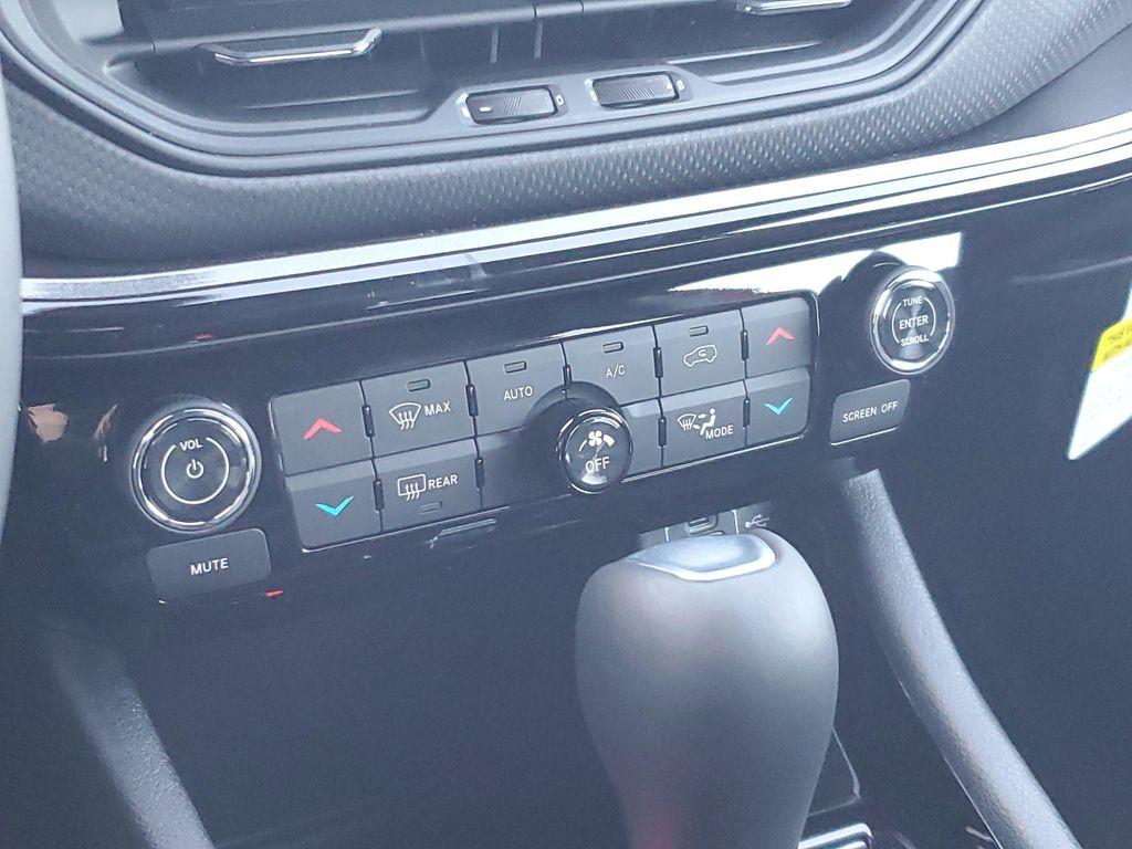 new 2026 Jeep Compass car, priced at $31,995