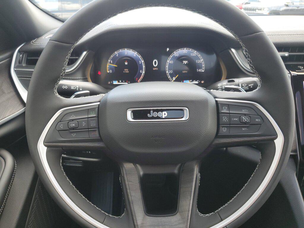 new 2025 Jeep Grand Cherokee L car, priced at $48,295