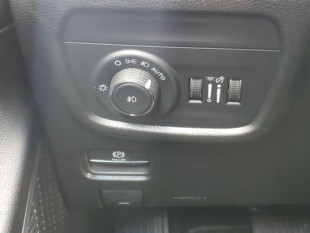 new 2025 Jeep Grand Cherokee L car, priced at $48,295