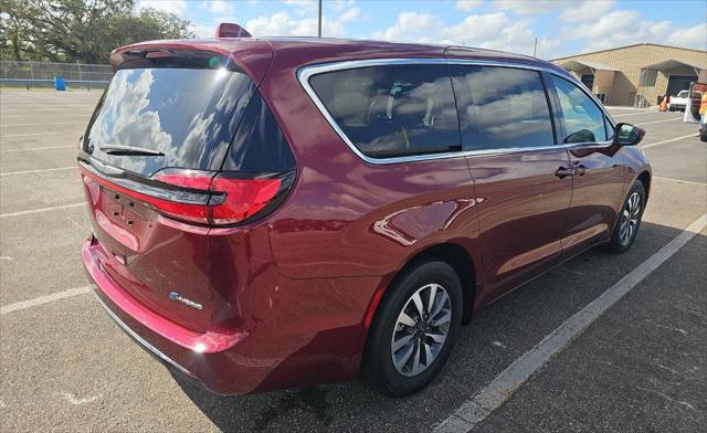 used 2022 Chrysler Pacifica Hybrid car, priced at $29,997