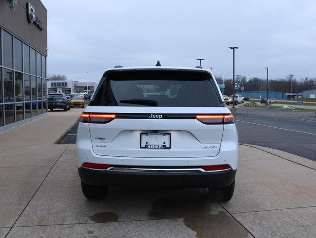 new 2025 Jeep Grand Cherokee car, priced at $44,295