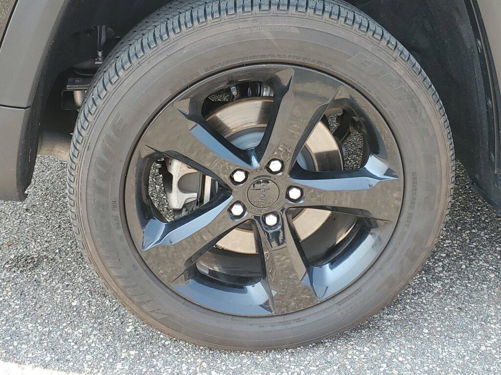 used 2024 Jeep Grand Cherokee L car, priced at $34,992