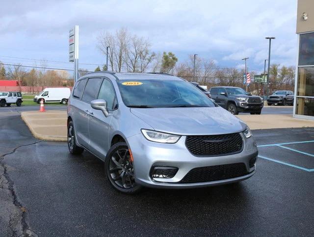 used 2021 Chrysler Pacifica car, priced at $31,999