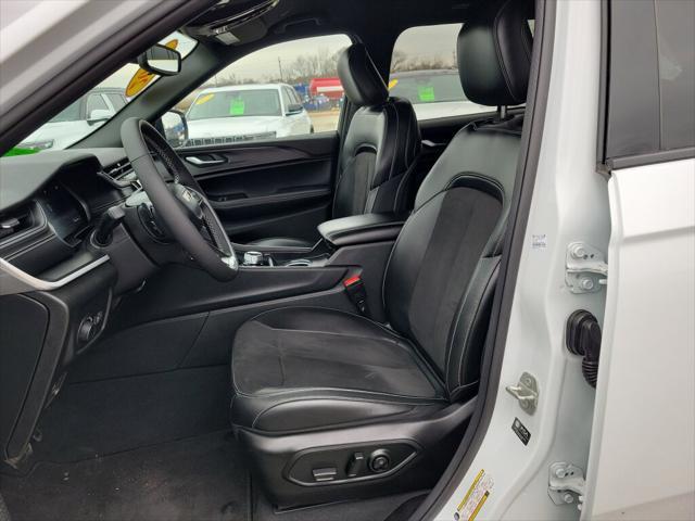 used 2024 Jeep Grand Cherokee car, priced at $31,996