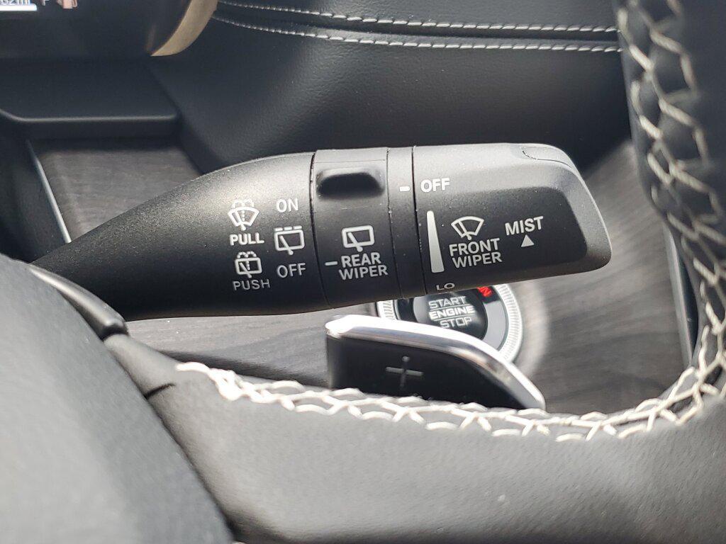 used 2024 Jeep Grand Cherokee car, priced at $37,992