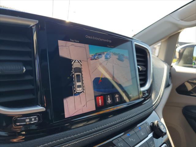 used 2021 Chrysler Pacifica Hybrid car, priced at $29,997