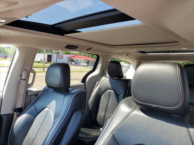 used 2021 Chrysler Pacifica Hybrid car, priced at $29,997