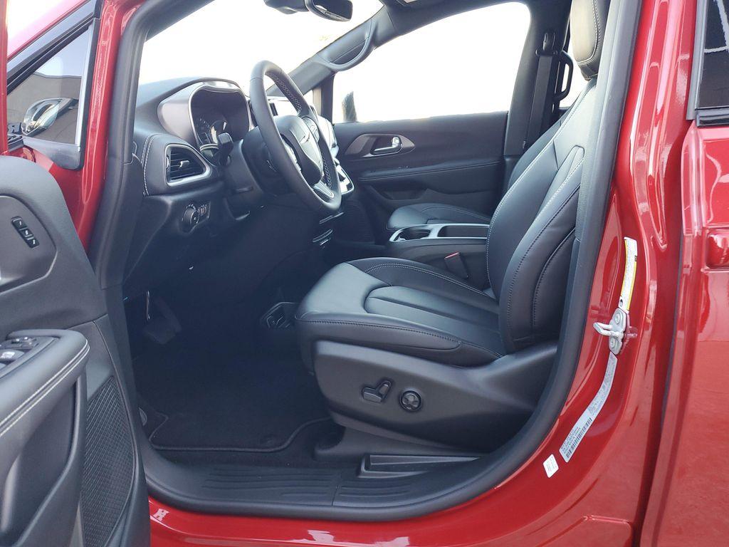 new 2026 Chrysler Pacifica car, priced at $41,295