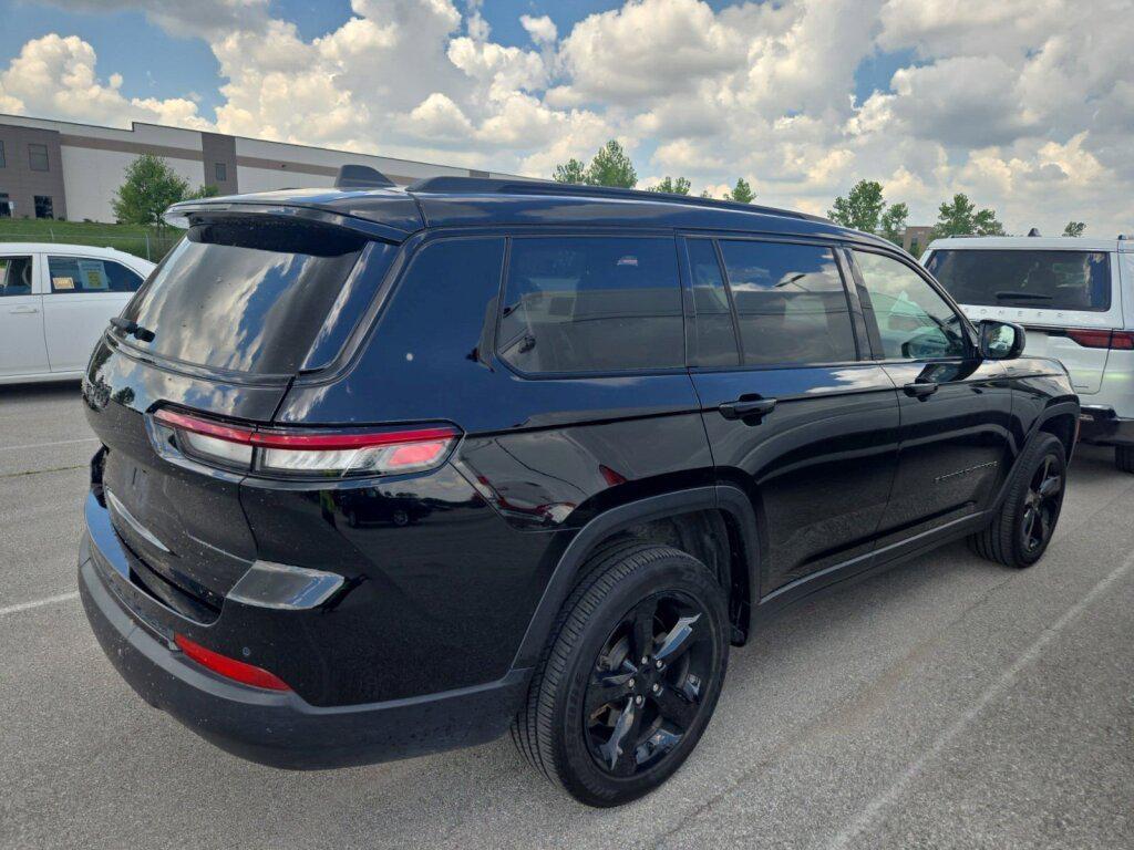 used 2024 Jeep Grand Cherokee L car, priced at $35,992