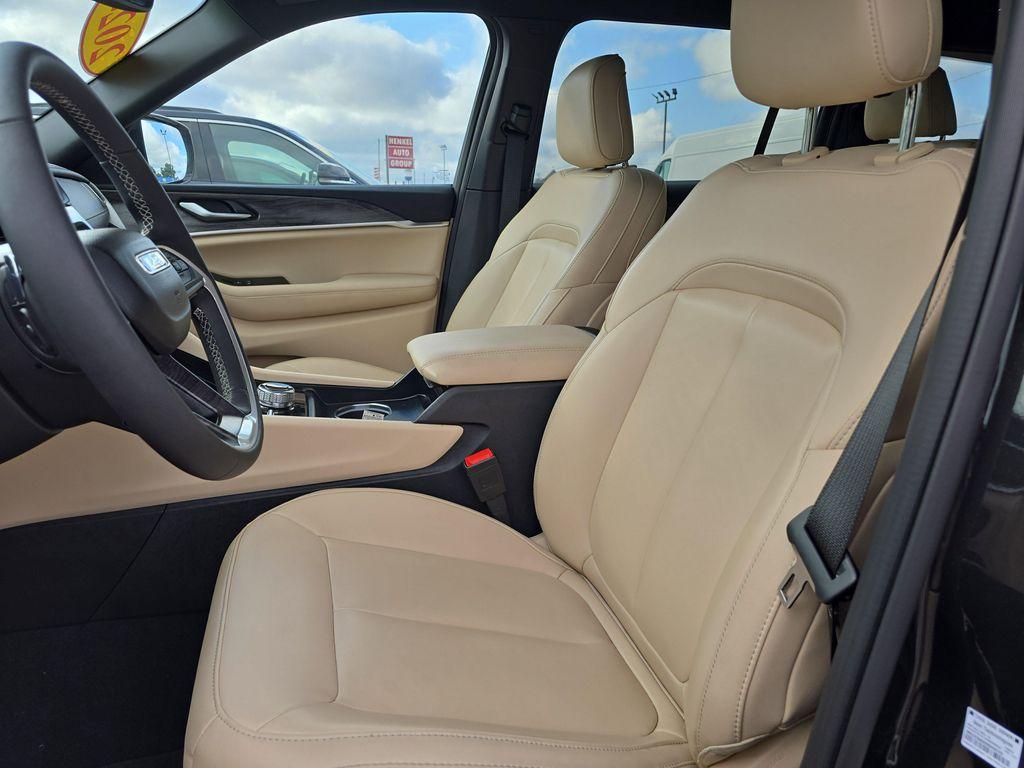 used 2024 Jeep Grand Cherokee L car, priced at $34,998