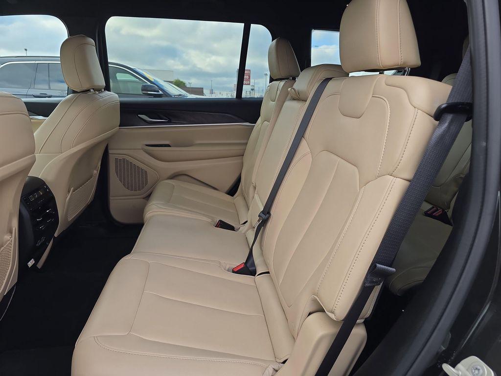 used 2024 Jeep Grand Cherokee L car, priced at $34,998