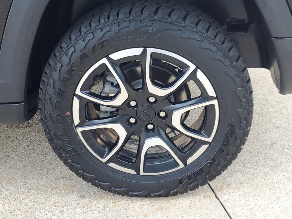 used 2024 Jeep Compass car, priced at $27,992