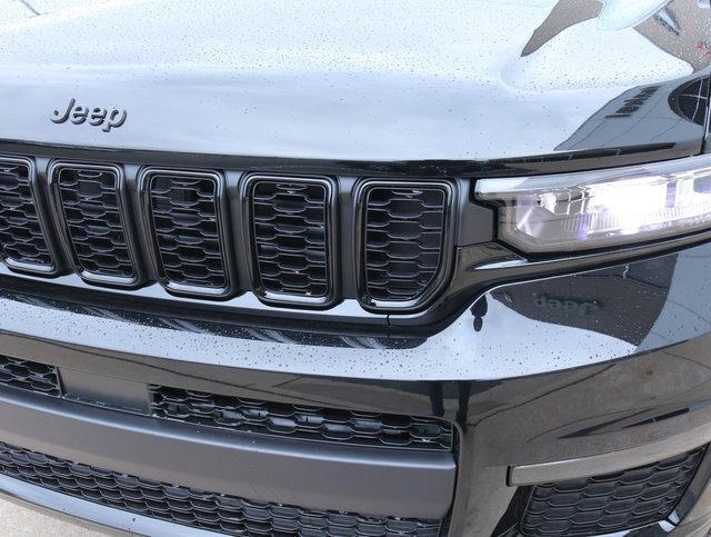 new 2025 Jeep Grand Cherokee car, priced at $47,795