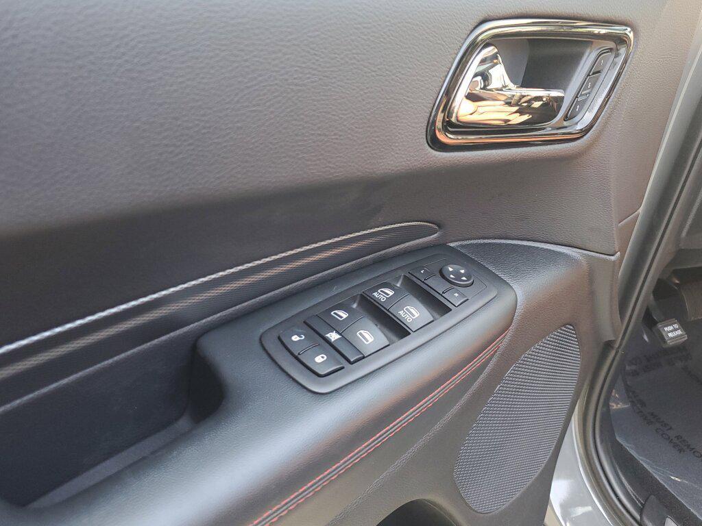 used 2025 Dodge Durango car, priced at $38,992