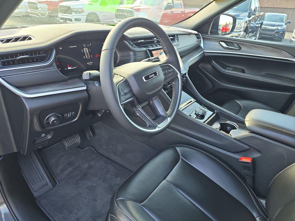 used 2024 Jeep Grand Cherokee car, priced at $33,992
