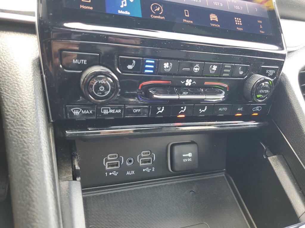 used 2024 Jeep Grand Cherokee L car, priced at $38,992