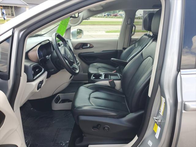 used 2019 Chrysler Pacifica Hybrid car, priced at $24,995