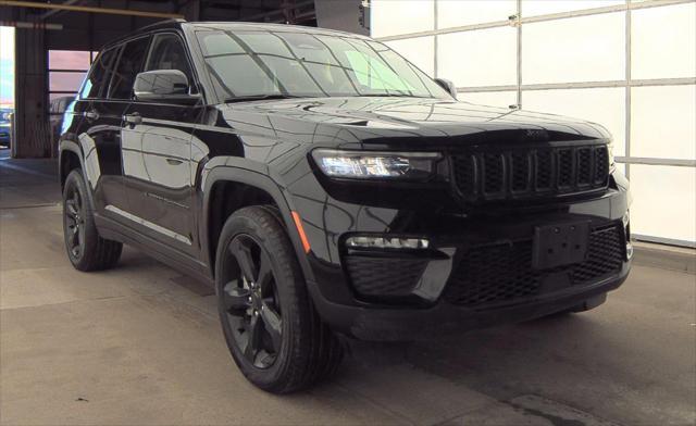 used 2023 Jeep Grand Cherokee car, priced at $33,996