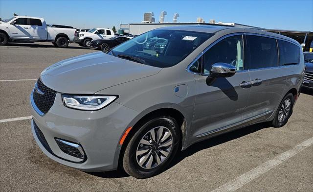 used 2023 Chrysler Pacifica Hybrid car, priced at $36,997