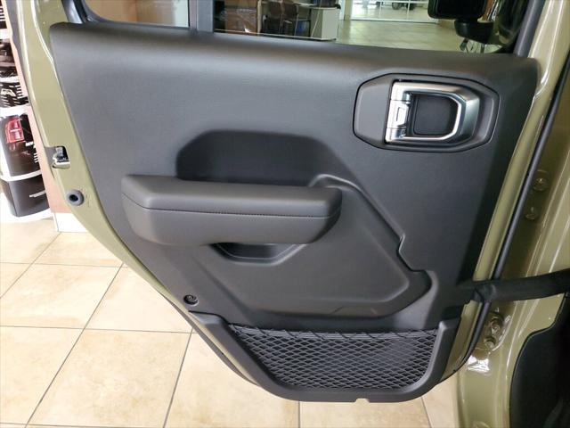 new 2025 Jeep Gladiator car, priced at $46,895