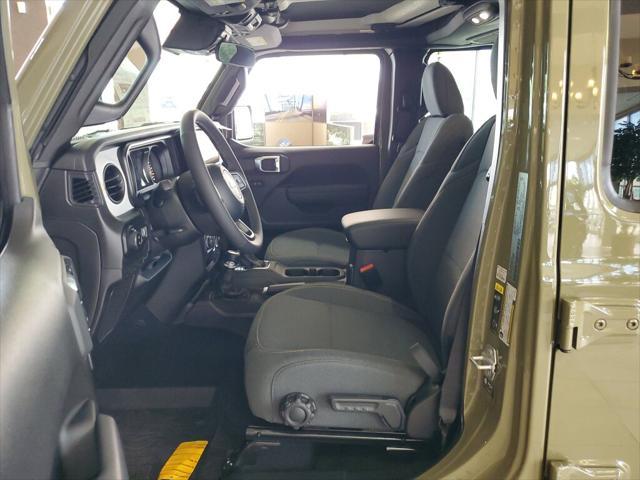 new 2025 Jeep Gladiator car, priced at $46,895