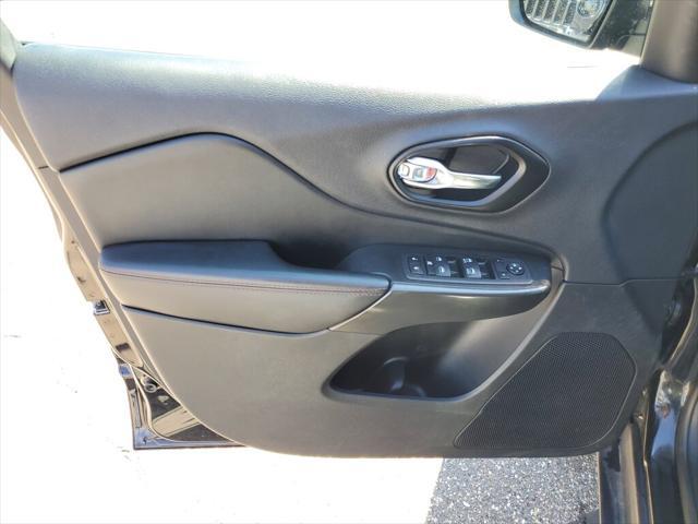used 2023 Jeep Cherokee car, priced at $27,933