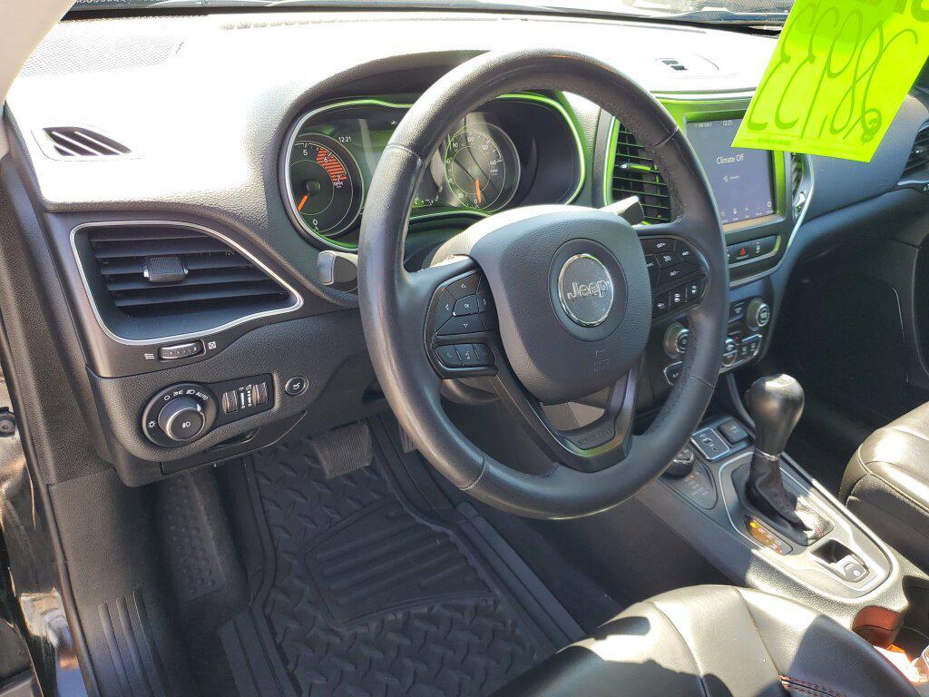 used 2023 Jeep Cherokee car, priced at $25,933