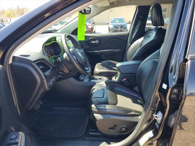 used 2023 Jeep Cherokee car, priced at $27,933