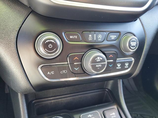 used 2023 Jeep Cherokee car, priced at $27,933