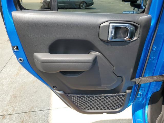 new 2025 Jeep Gladiator car, priced at $51,895