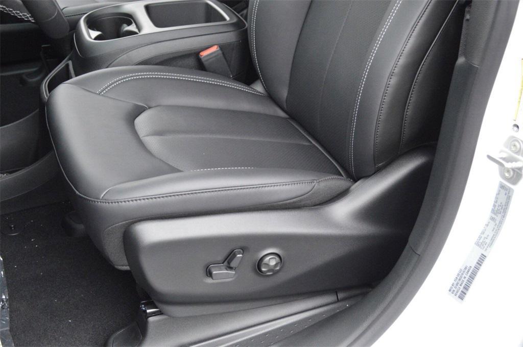 new 2026 Chrysler Pacifica car, priced at $41,749