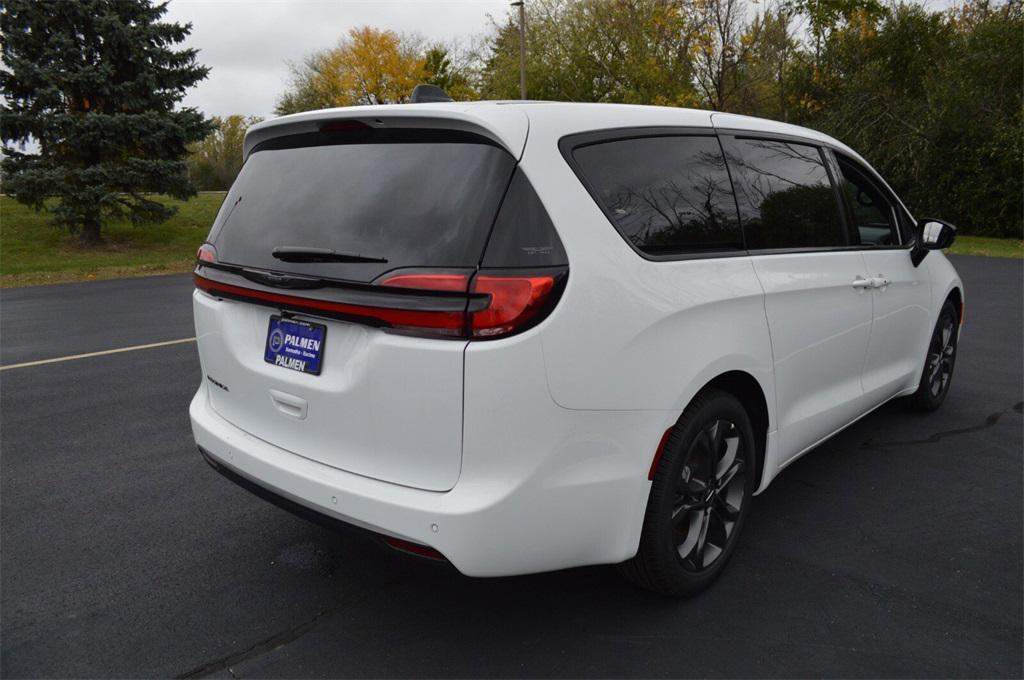 new 2026 Chrysler Pacifica car, priced at $41,749
