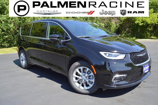 new 2025 Chrysler Pacifica car, priced at $44,473