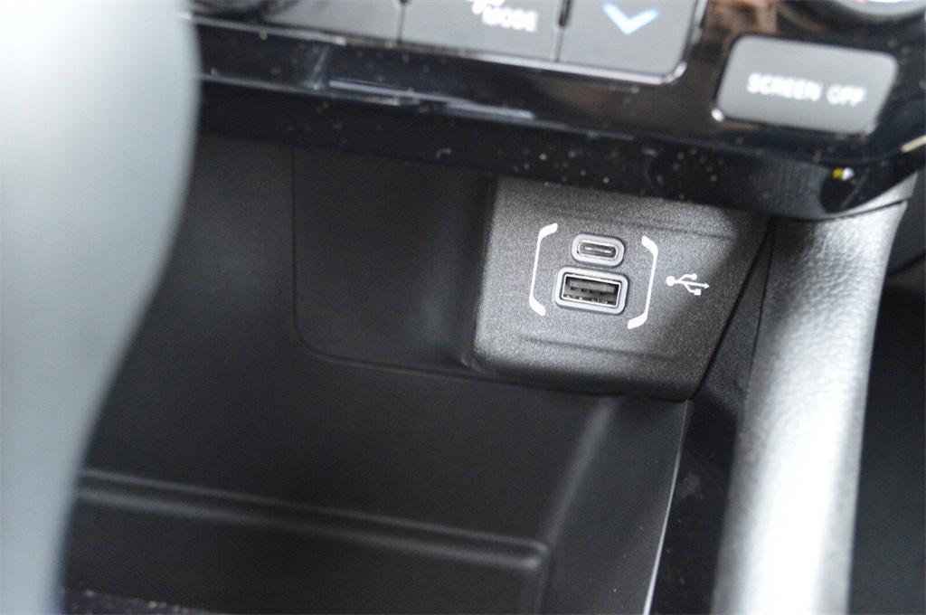 new 2025 Jeep Compass car, priced at $31,999