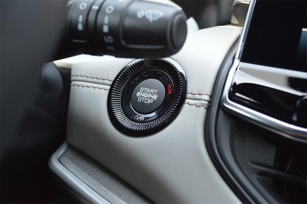 new 2025 Jeep Compass car, priced at $31,999
