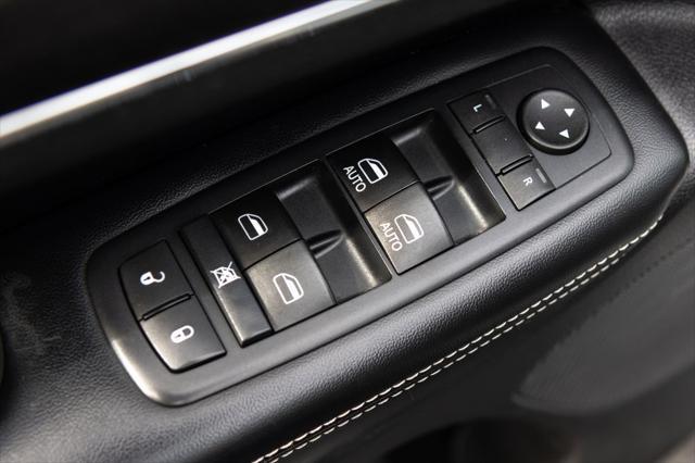 used 2015 Jeep Grand Cherokee car, priced at $10,500