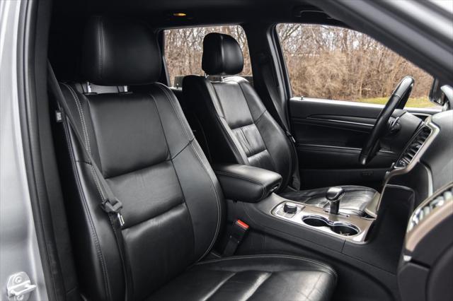 used 2015 Jeep Grand Cherokee car, priced at $10,500