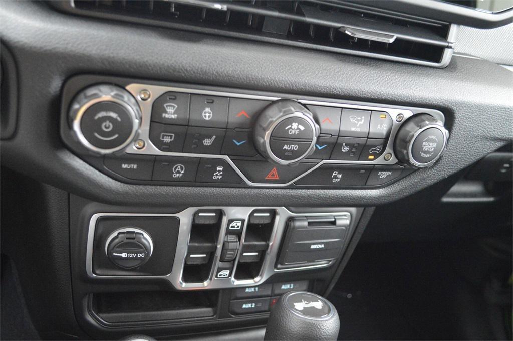 new 2025 Jeep Wrangler car, priced at $48,999