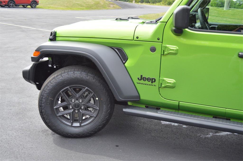 new 2025 Jeep Wrangler car, priced at $48,999
