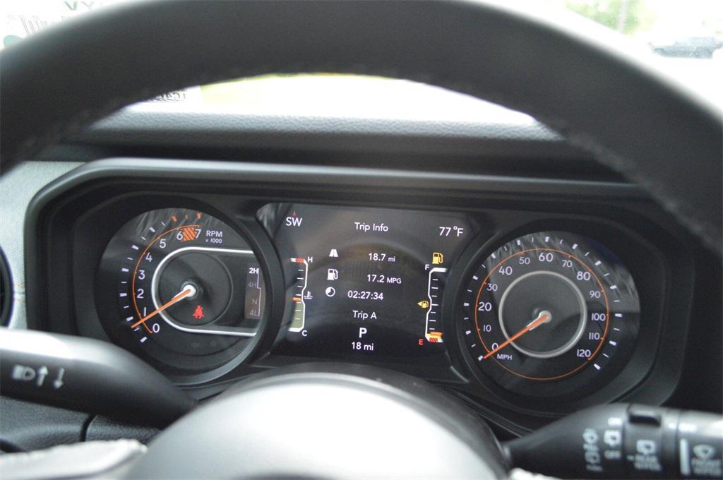 new 2025 Jeep Wrangler car, priced at $48,999