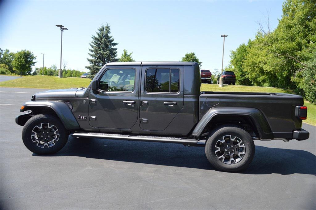new 2025 Jeep Gladiator car, priced at $50,999