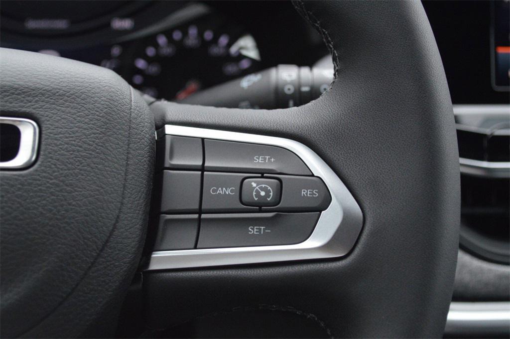 new 2025 Jeep Compass car, priced at $27,999