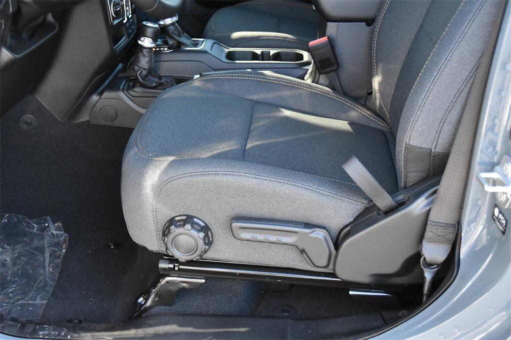 new 2026 Jeep Gladiator car, priced at $48,999