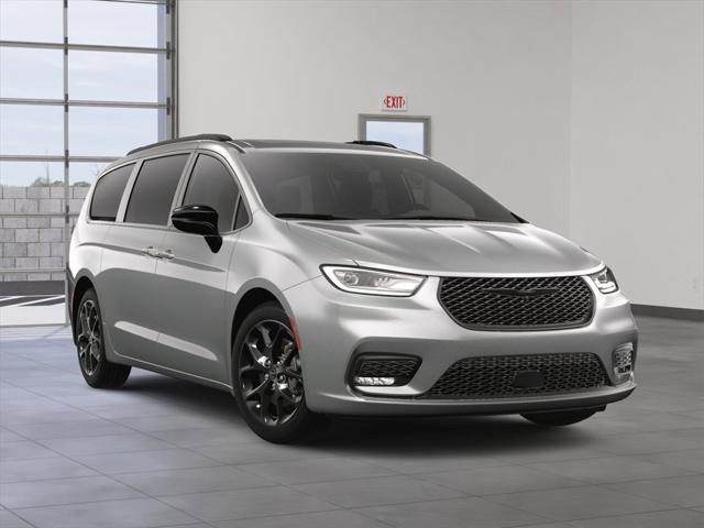 new 2024 Chrysler Pacifica car, priced at $51,692