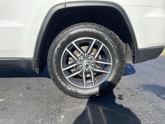 used 2018 Jeep Grand Cherokee car, priced at $19,469