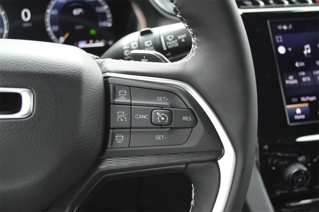new 2025 Jeep Grand Cherokee car, priced at $38,683