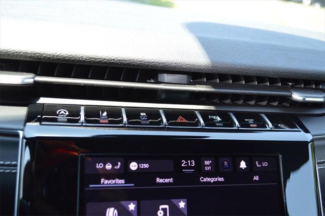 new 2025 Jeep Grand Cherokee car, priced at $39,999