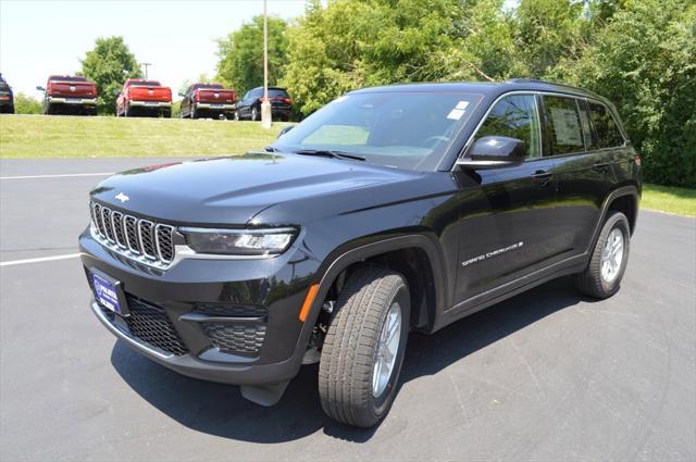 new 2025 Jeep Grand Cherokee car, priced at $39,999